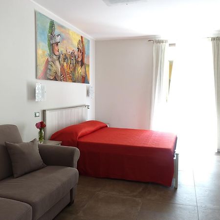 Bb Opera Dei Pupi Bed & Breakfast Syracuse ภายนอก รูปภาพ