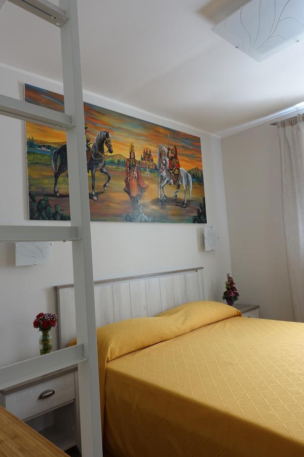 Bb Opera Dei Pupi Bed & Breakfast Syracuse ภายนอก รูปภาพ