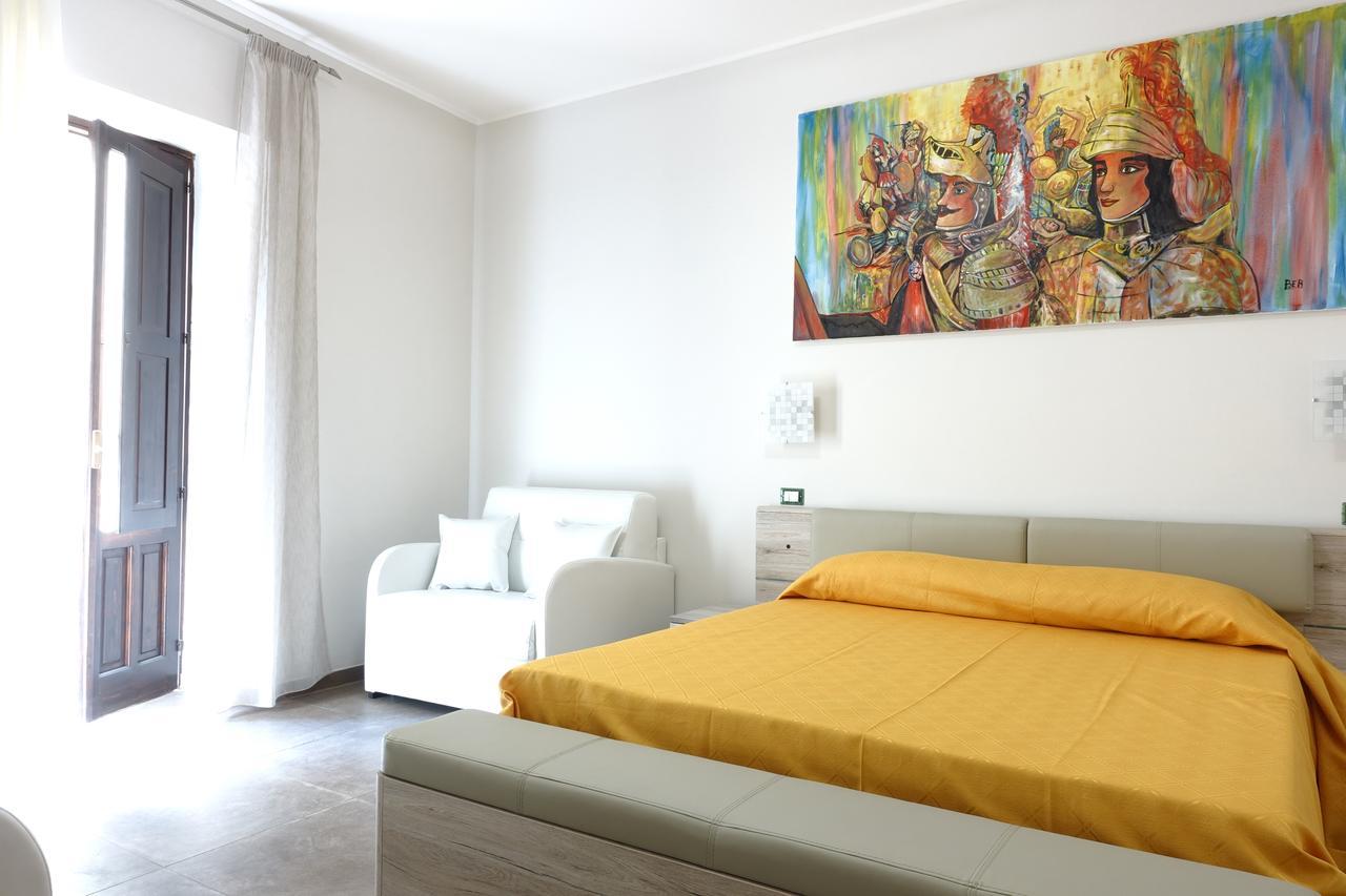 Bb Opera Dei Pupi Bed & Breakfast Syracuse ภายนอก รูปภาพ
