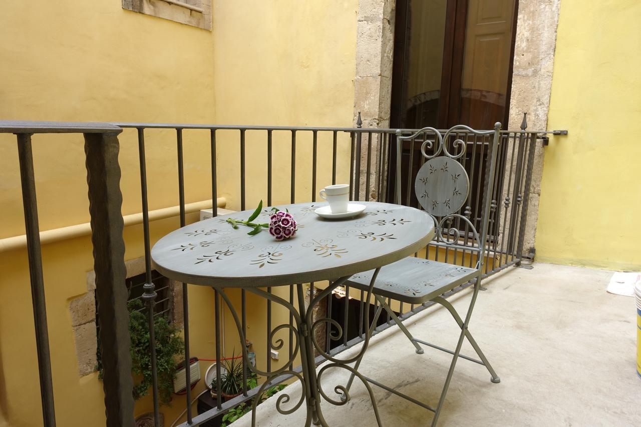 Bb Opera Dei Pupi Bed & Breakfast Syracuse ภายนอก รูปภาพ