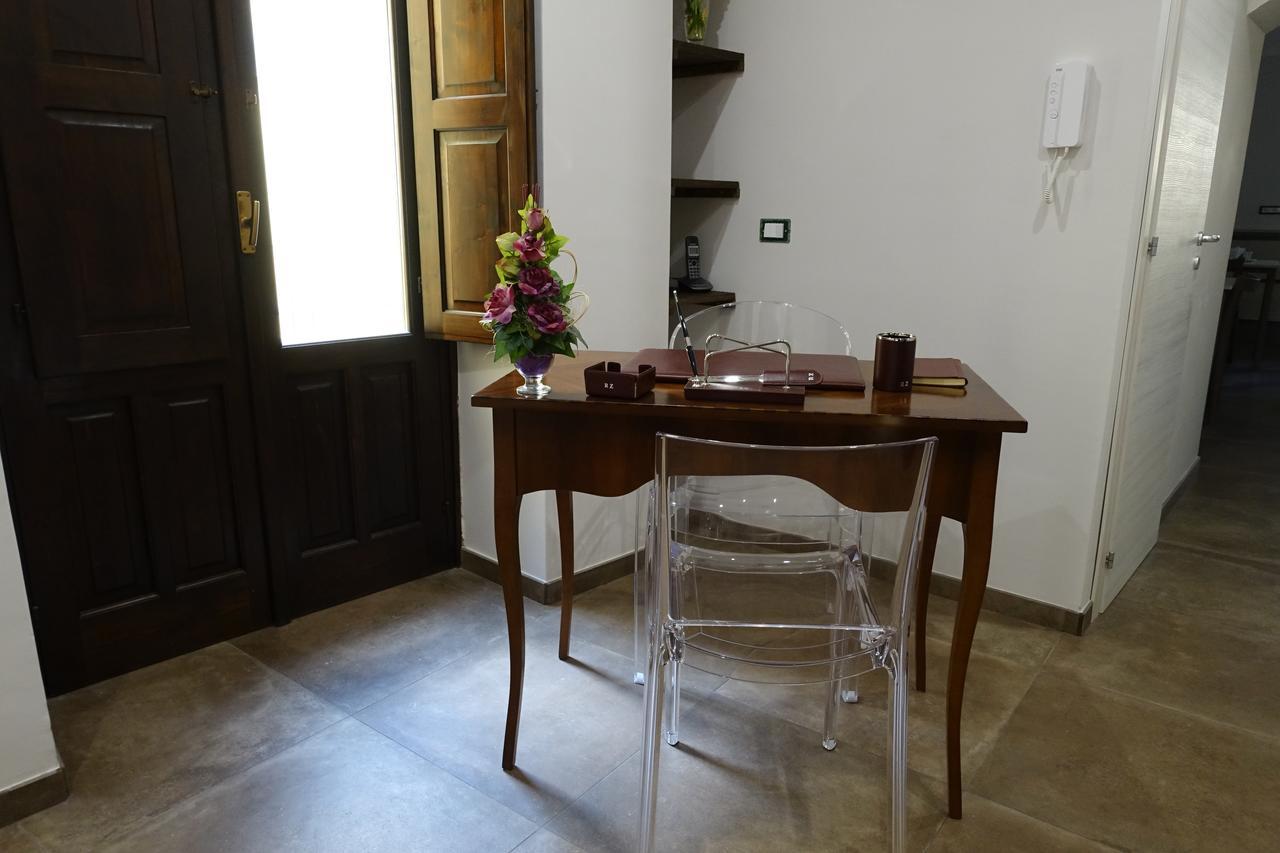 Bb Opera Dei Pupi Bed & Breakfast Syracuse ภายนอก รูปภาพ