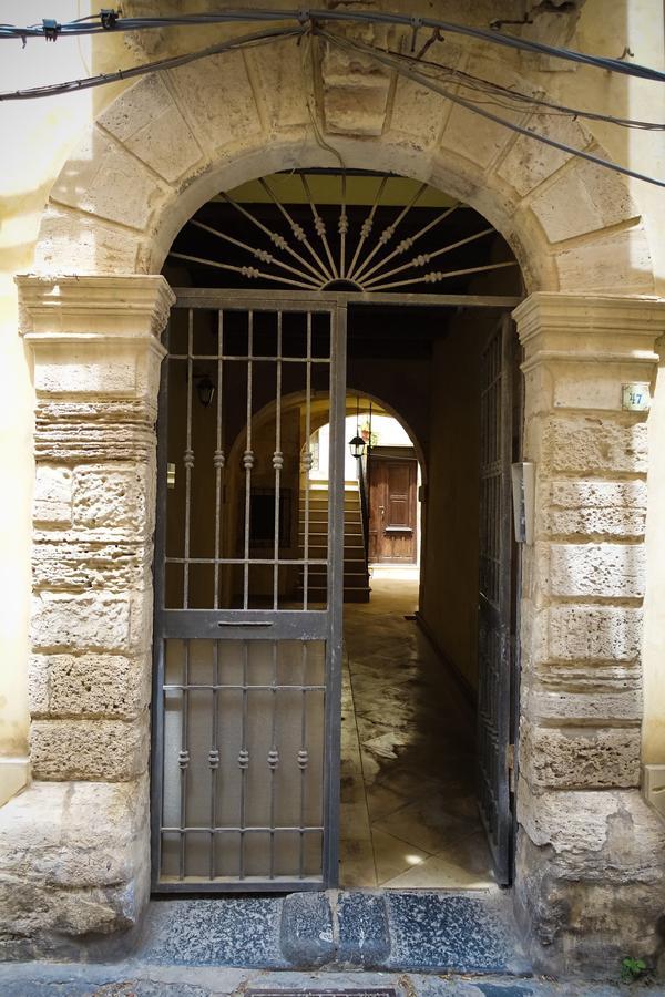 Bb Opera Dei Pupi Bed & Breakfast Syracuse ภายนอก รูปภาพ